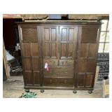 VINTAGE WOODEN 4 DOOR 4 DRAWER ARMIORE, 75 IN X 23