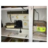 SINGER MERRITT 4022 SEWING MACHINE