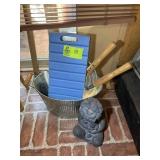 MISC GROUP OF GARDEN RELATED ITEMS, METAL BUCKET,