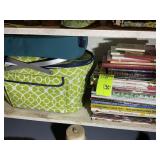 LARGE GROUP OF SOUTHERN LIVING MAGAZINES AND PICNI