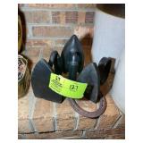 GROUP OF VINTAGE CAST IRON IRONS