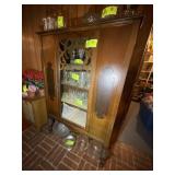 ANTIQUE ONE DOOR CHINA CABINET, 40 IN X 16 IN X 61