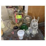 MISC GROUP OF DECORATIVE CANDLE HOLDERS