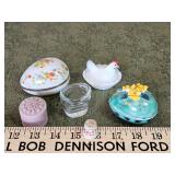 Mini lidded chicken dish,  & other pretty trinkets