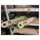 John Deere test hydraulic lifting arms