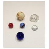VINTAGE MARBLES OLD SHOOTER PLUS GLASS STONES