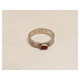 VINTAGE STERLING SILVER & RED STONE RING