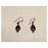 VINTAGE 925 STERLING SILVER & BLACK STONE EARRINGS