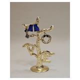 VINTAGE COSTUME JEWELRY EARRING ON STAND