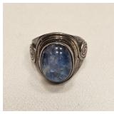 VINTAGE STERLING SILVER CATS EYE RING