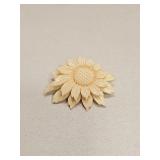 VINTAGE CARVED FLOWER DESIGN BROOCH