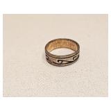 VINTAGE STERLING SILVER RING