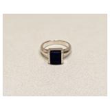 VINTAGE 925 STERLING SILVER & STONE RING