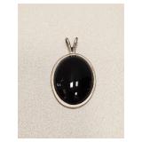 VTG HALLMARKED STERLING SILVER BLACK STONE PENDANT