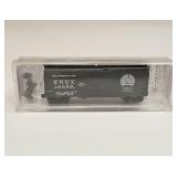 Micro-Trains 40' Standard Plug Door Boxcar #10060