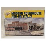 WALTHERS Cornerstone Modern Roundhouse Open Box