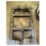 vulcan equip. 6000 lbs lift model b4