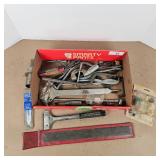 mixed tool lot: pliers, scrapper & more