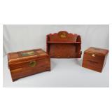 Tobacciana & Rustic Wooden Decor