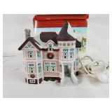 Lemax 'The Pink House' Lighted Building