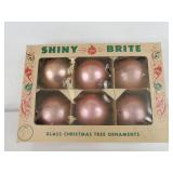 1950s Shiny Brite Pastel Peach Pink Ornaments (6)