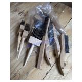 Assorted new wire brushes