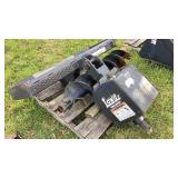 Lowe 1650 hydraulic auger with 9 inch auger
