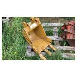 12 inch excavator bucket