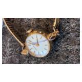 Carvelle wristwatch