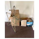 Mixed Household and Decorative Items Lot