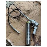 Central Pneumatic 219 Air Grease Gun