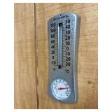 Acu-Rite Thermometer and Humidity Gauge
