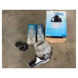 Lights of America Wall Light Fixture with Replacement Bulbs