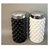 Fenton Hobnail Black & White Milk Glass Salt &>