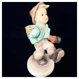 Goebel Hummel Figurine #79 Globe Trotter  W.