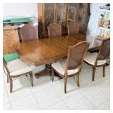 Ethan Allen Table w/6 Wicker Back Chairs Walnut>
