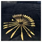 Vintage Gold Tone Golden Bouquet Service for 8 >