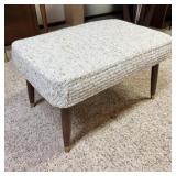 Vintage foot rest 24ï¿½ x 18ï¿½
