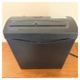 Royal CX 6 paper shredder