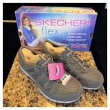 NEW in box Skechers Flex sz 9.5