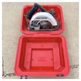 Craftsman 12 amp circular saw with case