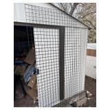 (2) 4ï¿½ x 6ï¿½ 2 in.ï¿½ square metal fence panels