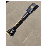 Bulldog spade shovel