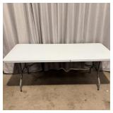 6ï¿½ Plastic Folding Table