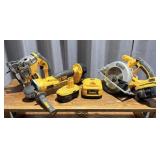 DeWalt 18 V Cordless Tool Set Circular Saw >