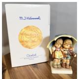 Hummel Figurine Stormy weather #415 4.75' HUM >