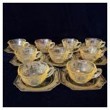 (9) Federal Glass Yellow Depression Tea Cups &>