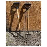 2 utility fork pitchforks