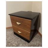 Vintage 2 drawer nightstands 21.5ï¿½ x 20.5ï¿½ x