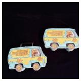 Vintage Scooby-Doo mystery machine lunchbox and